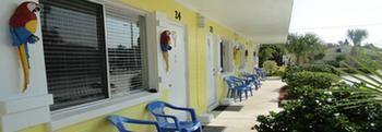 White Sands Beach Resort Holmes Beach Exterior photo